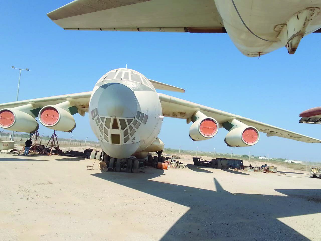 Ilyushin IL-76 (Russian)